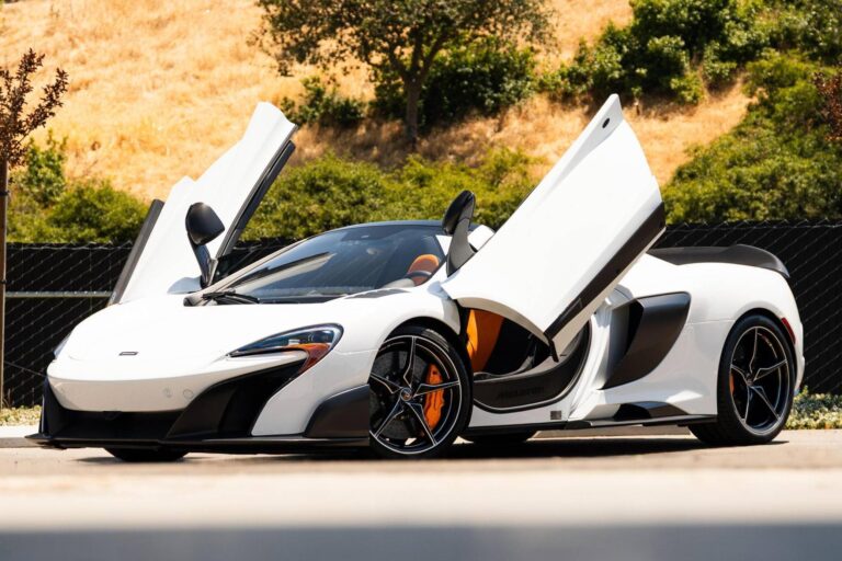 2016 McLaren 675LT Spider